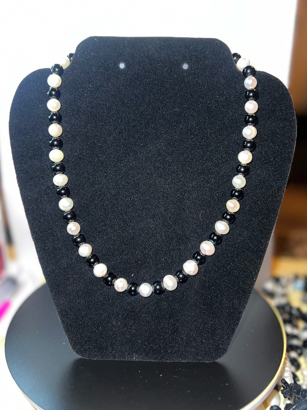 Handmade Black and White Cultured Pearl Bead Necklace - Women Jewelry